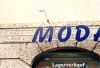 Moda Shop München Acrylbuchstaben mit Folie auf lackierter Alu-Unterkonstruktion.
Schriftenhersteller München